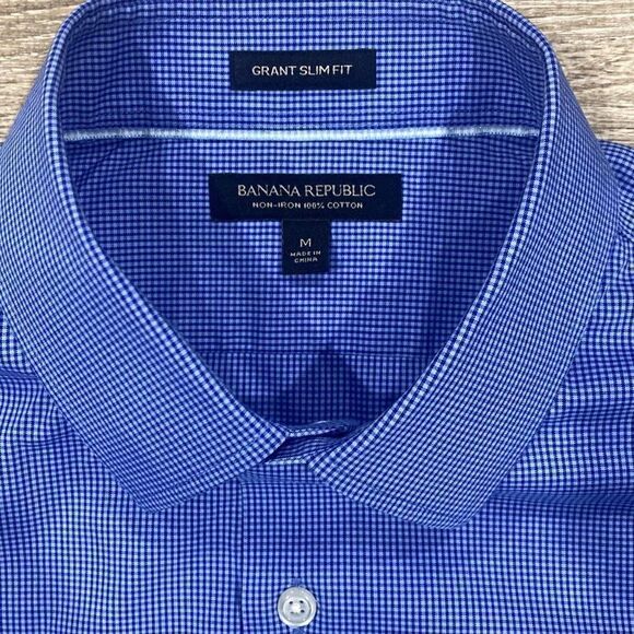 Banana Republic Men’s Button Up Shirt - Picture 2 of 5